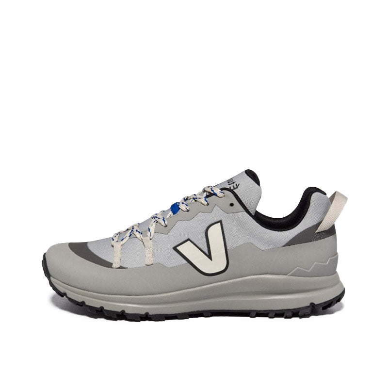 VEJA x ETUDES Trek-Shell Shark Grey