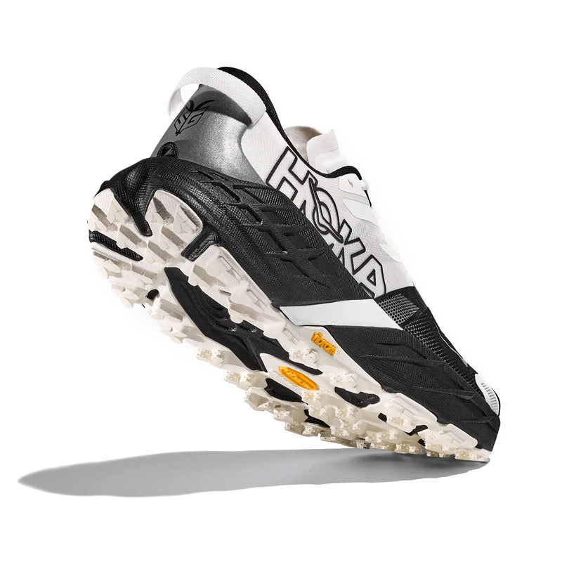 HOKA | Speedgoat 7 Shoes Black / White