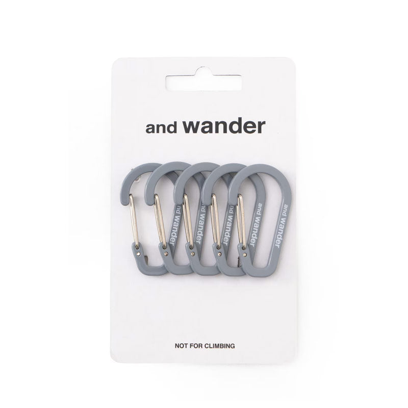 AND WANDER | Mini Carabiner Set Grey