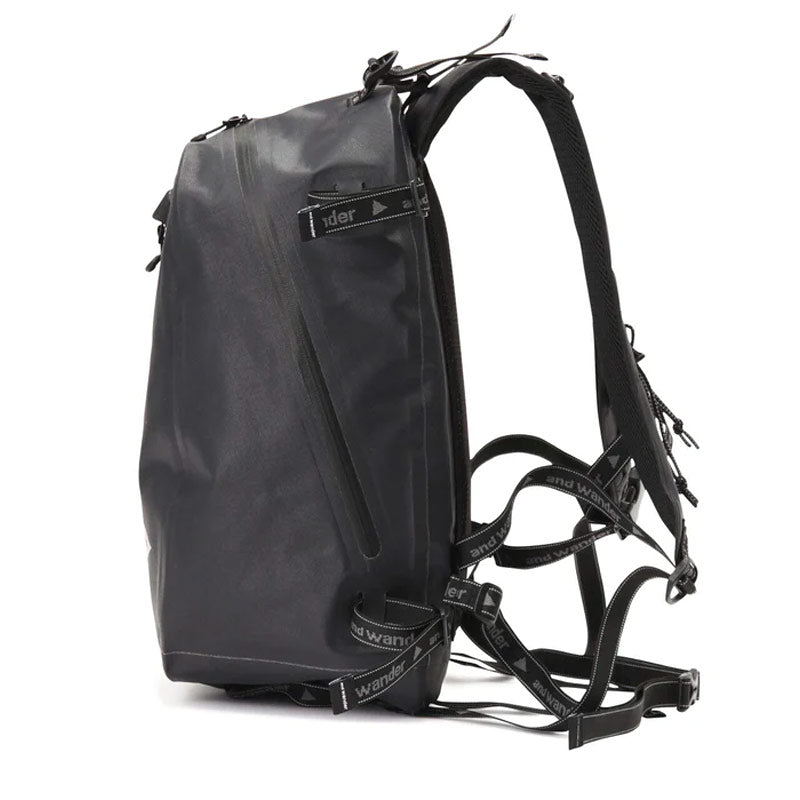 AND WANDER | Waterproof Daypack Black