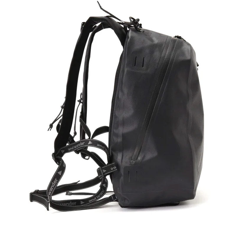 AND WANDER | Waterproof Daypack Black