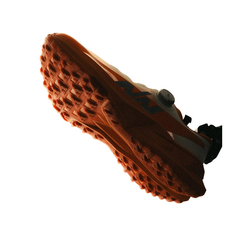 NINEPOINTNINE | x Lining Light Tracker Duli Orange