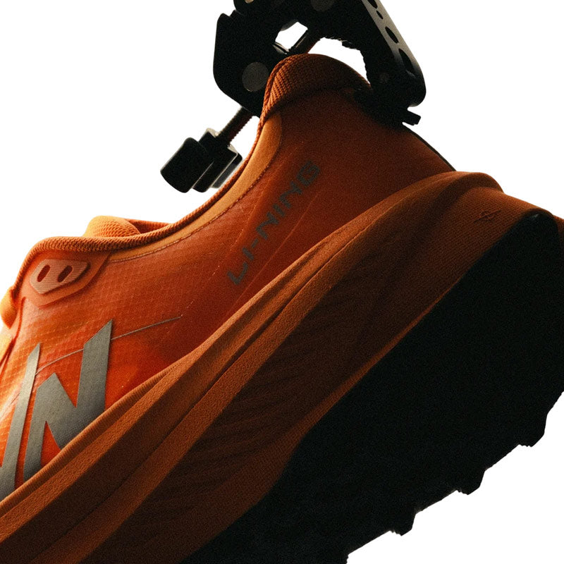 NINEPOINTNINE | x Lining Light Tracker Duli Orange