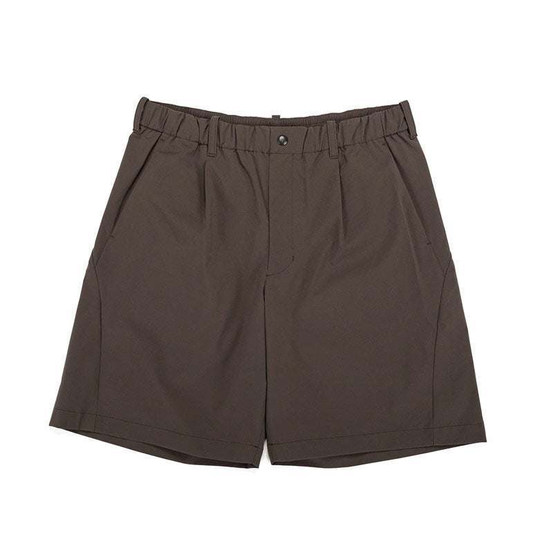 GOLDWIN | One Tuck Light Stretch Shorts Jet Brown