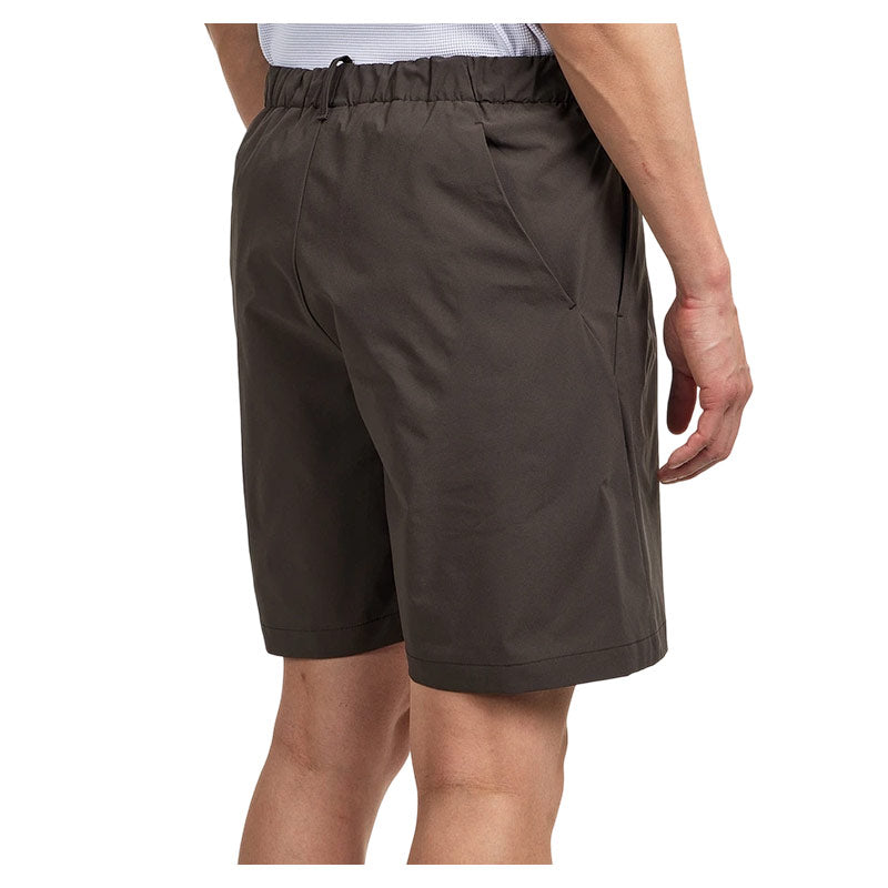 GOLDWIN | One Tuck Light Stretch Shorts Jet Brown