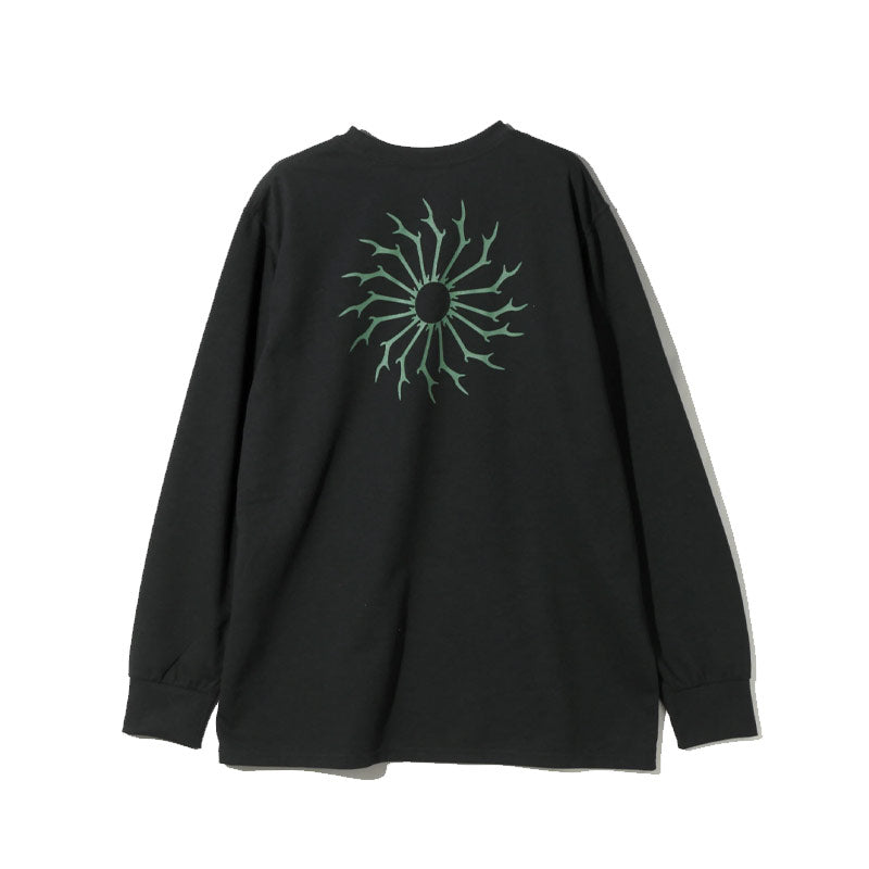 L/S Round Pocket Tee - Circle Horn Black