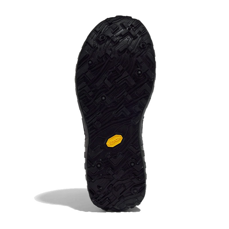003 Pitch Black