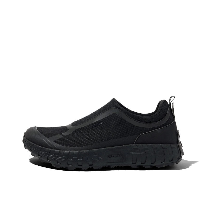 003 Pitch Black