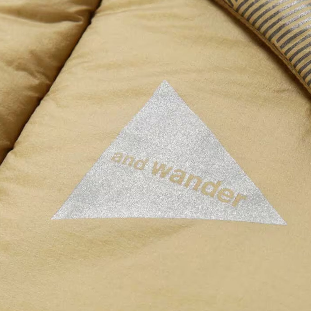 AND WANDER | Primaloft Rip Jacket Beige