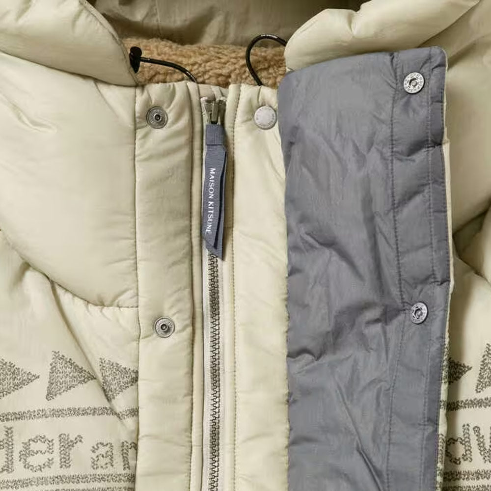 AND WANDER | AND WANDER x Maison Kitsuné Nordic Borderinsulation Jacket Light Beige
