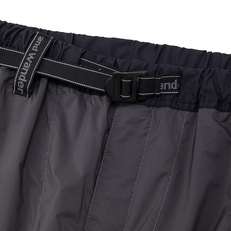 AND WANDER | AND WANDER x Maison Kitsune rUltra Light Weight Pants Charcoal