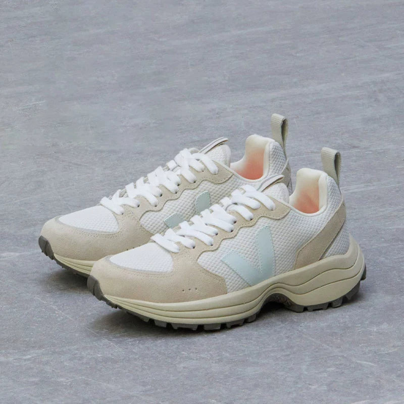 VEJA Women's Venturi Alveomesh Gravel / Menthol