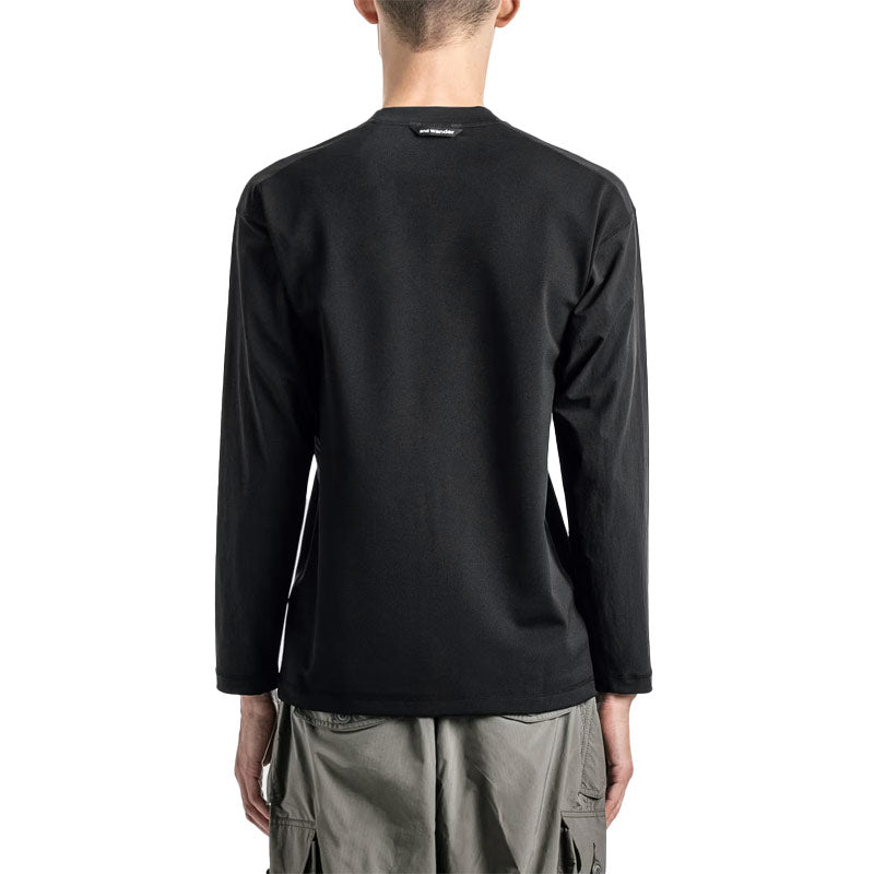 AND WANDER | Cool Touch Pocket L//S Tee Black